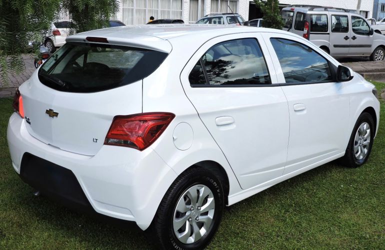 Chevrolet Onix 1.0 LT SPE/4 - Foto #7