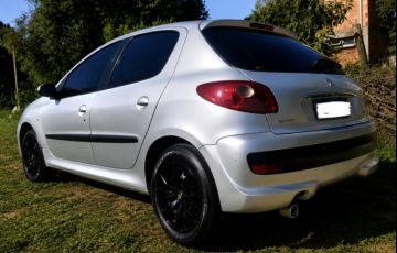 Peugeot 207 Hatch XR 1.4 8V (flex) 4p - Foto #3