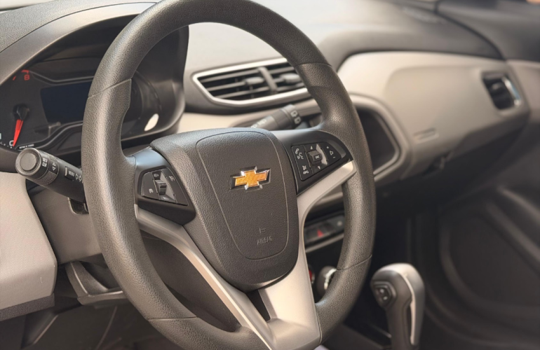 Chevrolet Onix 1.4 LT SPE/4 (Aut) - Foto #2