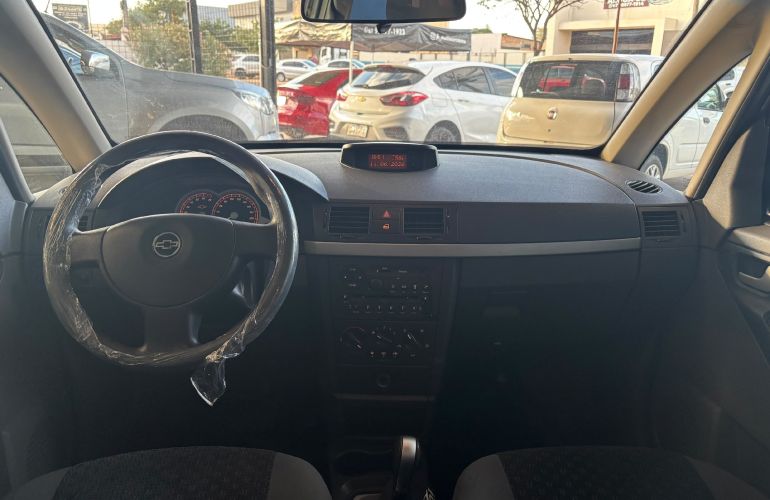 Chevrolet Meriva Premium 1.8 (Flex) (easytronic) - Foto #2