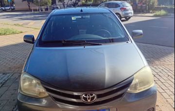 Toyota Etios XS 1.3 (Flex) - Foto #2
