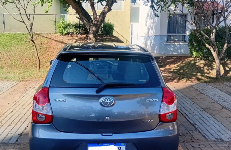 Toyota Etios XS 1.3 (Flex) - Foto #4