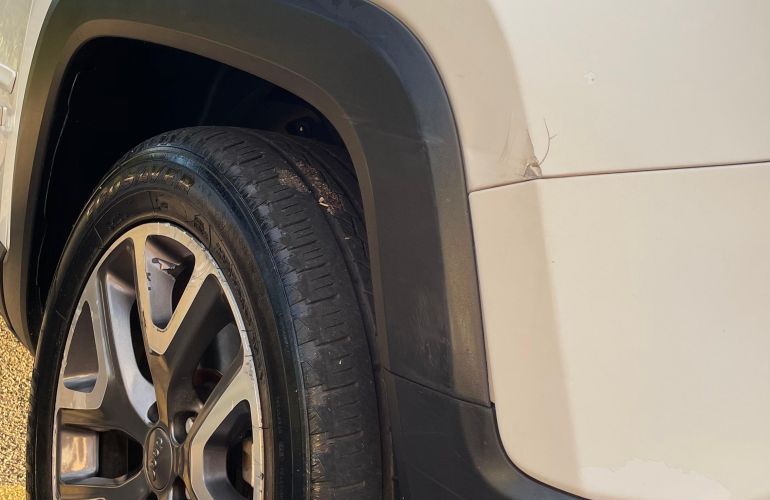 Jeep Renegade 2.0 TDI Longitude 4WD - Foto #4