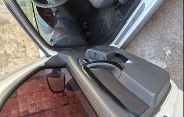 Renault Sandero Stepway Tweed 1.6 16V (Flex) (Aut) - Foto #3