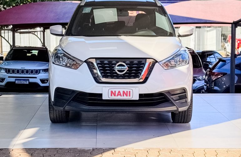 Nissan Kicks 1.6 S (Flex) - Foto #2