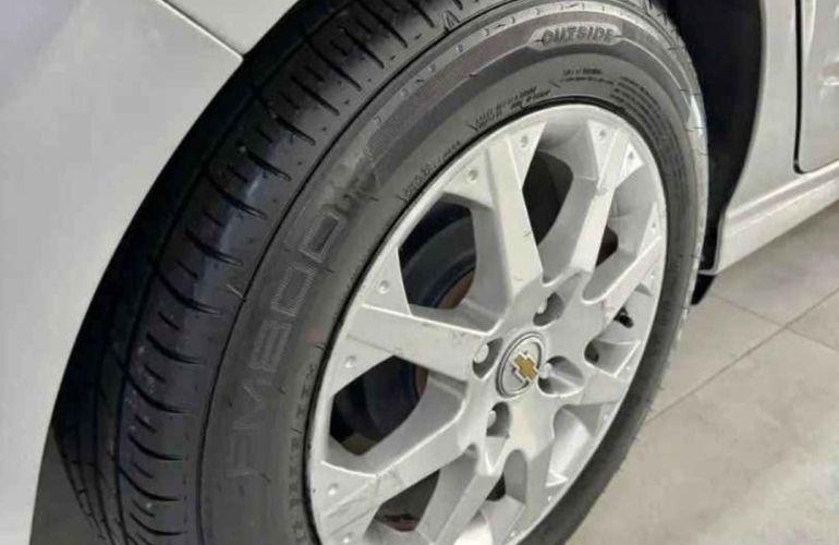 Chevrolet Prisma 1.4 LT SPE/4 - Foto #4