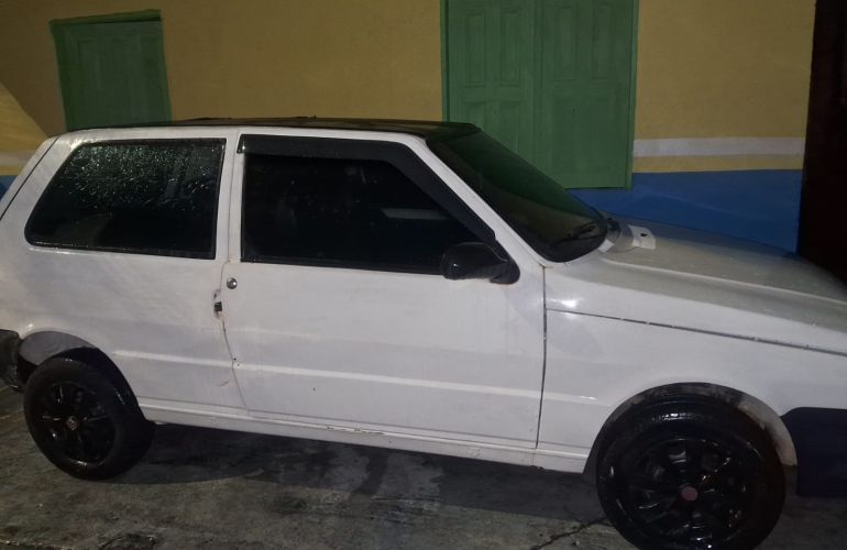 Fiat Uno Mille Fire 1.0 (Flex) - Foto #3