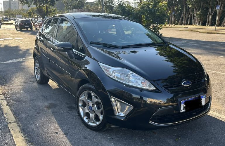 Ford Fiesta Hatch SE 1.6 (Flex) - Foto #3