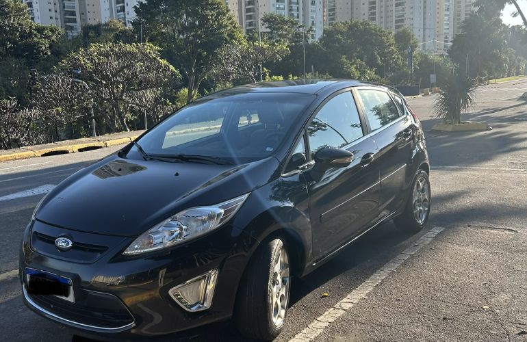 Ford Fiesta Hatch SE 1.6 (Flex) - Foto #4