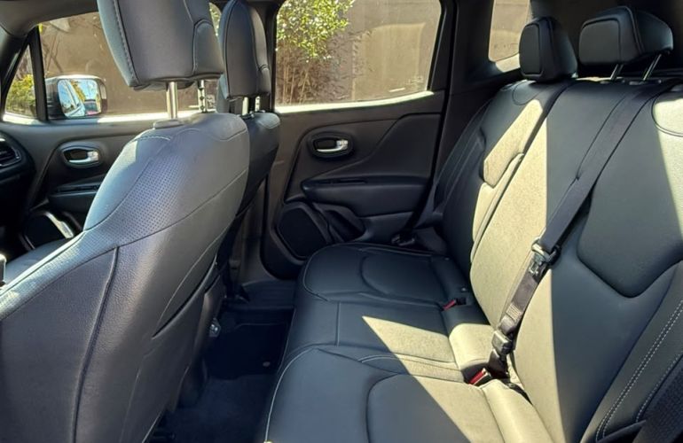 Jeep Renegade 1.3 T270 Série S 4WD - Foto #2