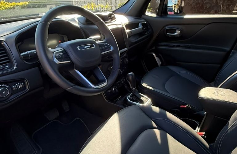 Jeep Renegade 1.3 T270 Série S 4WD - Foto #3