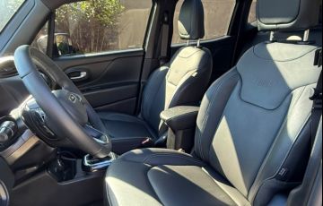 Jeep Renegade 1.3 T270 Série S 4WD - Foto #4