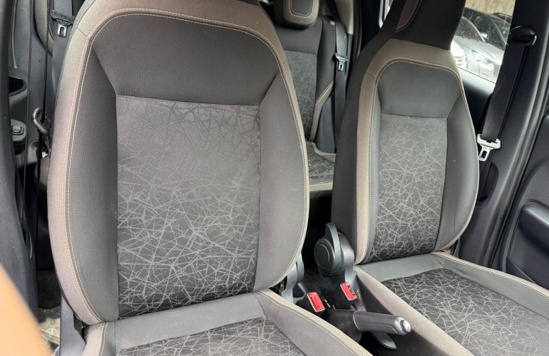 Fiat Mobi 1.0 Trekking - Foto #3