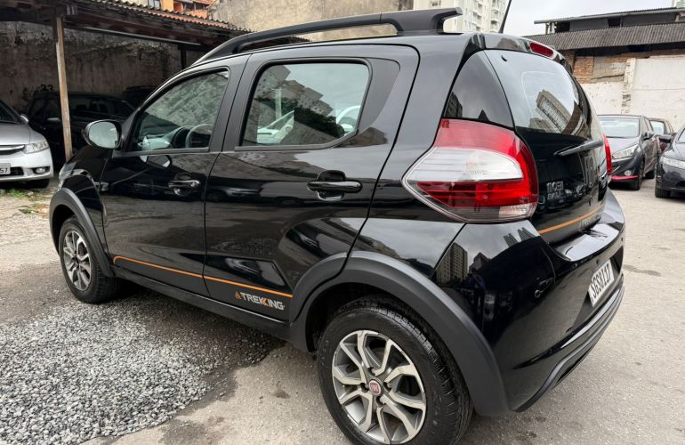 Fiat Mobi 1.0 Trekking - Foto #10