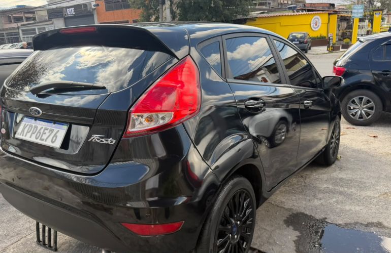 Ford New Fiesta SE 1.6 16V - Foto #2