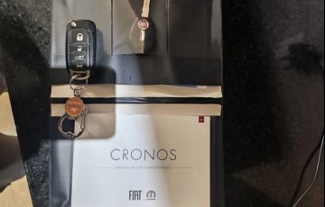Fiat Cronos 1.3 Drive (Aut) - Foto #2