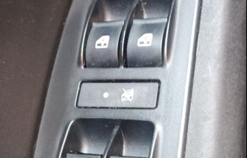Fiat Cronos 1.3 Drive (Aut) - Foto #5