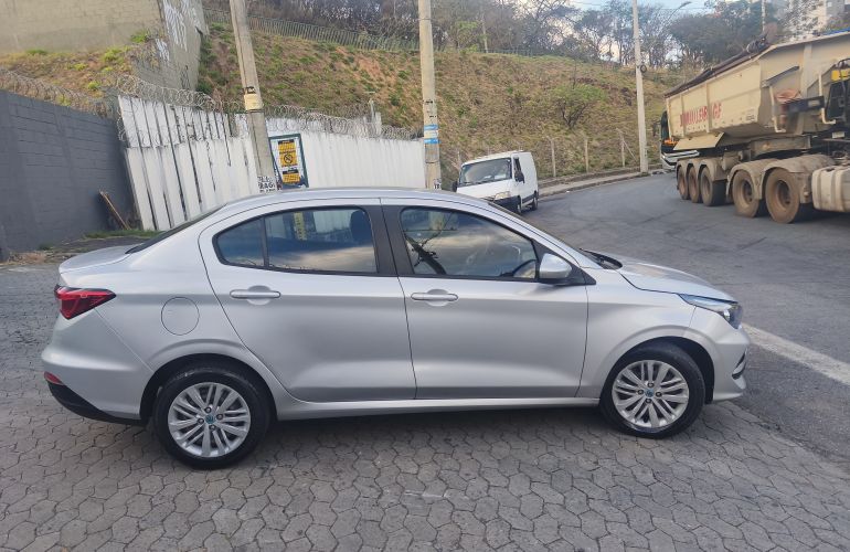 Fiat Cronos 1.3 Drive (Aut) - Foto #8