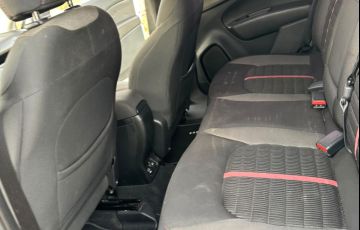 Fiat Toro Freedom 1.8 AT6 4x2 (Flex) - Foto #6