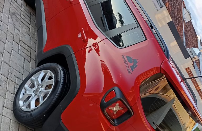 Jeep Renegade Longitude 1.8 (Aut) (Flex) - Foto #2