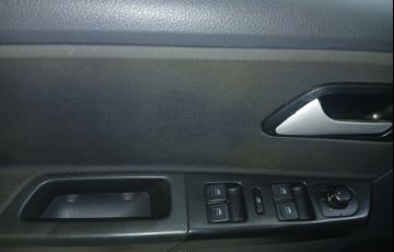 Volkswagen Fox 1.0 MPI Trendline (Flex) - Foto #8