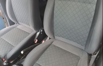 Volkswagen Fox 1.0 MPI Trendline (Flex) - Foto #9