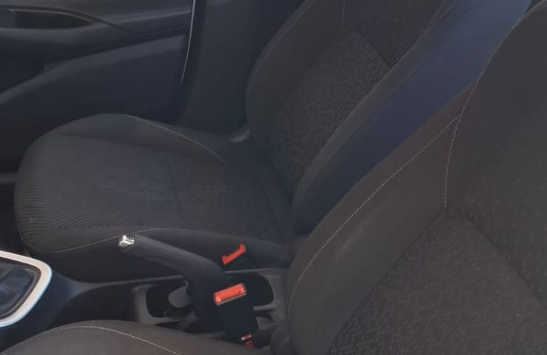 Chevrolet Onix 1.0 LT (Flex) - Foto #2