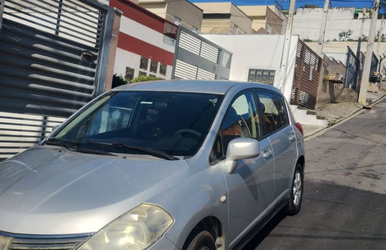 Nissan Tiida S 1.8 (flex) (aut) - Foto #3