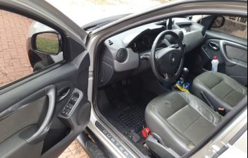 Renault Duster 2.0 16V  Dynamique Media NAV 4x4 (Flex) - Foto #2