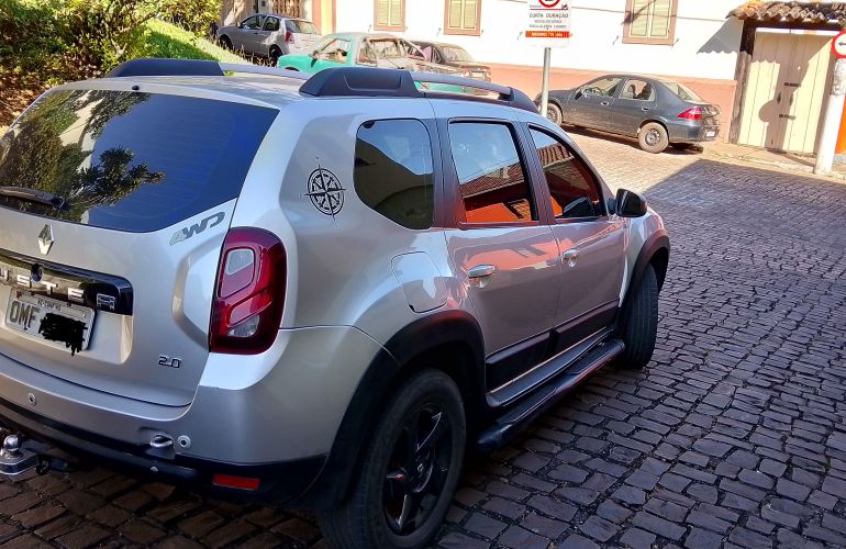 Renault Duster 2.0 16V  Dynamique Media NAV 4x4 (Flex) - Foto #5