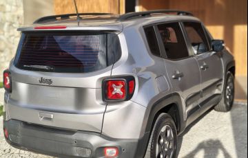 Jeep Renegade 1.8 (Aut) - Foto #2