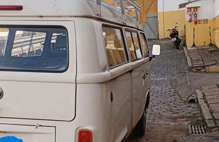 Volkswagen Kombi Standard 1.4 (Flex) - Foto #2