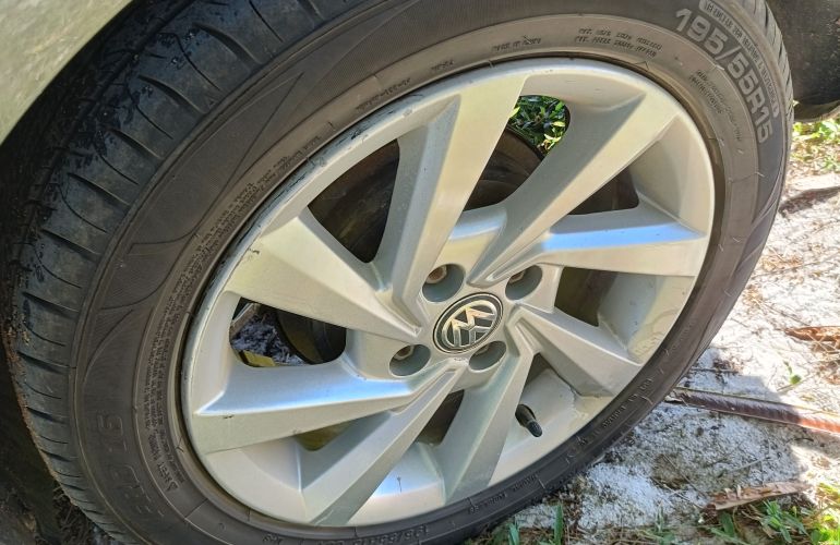 Volkswagen Voyage 1.6 MSI (Flex) (Aut) - Foto #3