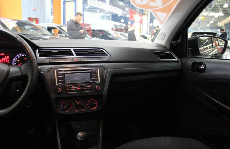 Volkswagen Voyage 1.0 12v MPi Totalflex - Foto #4