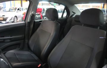 Volkswagen Voyage 1.0 12v MPi Totalflex - Foto #9