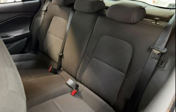 Chevrolet Onix 1.0 LT - Foto #9