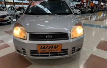 Ford Fiesta 1.6 MPi Hatch 8v - Foto #2