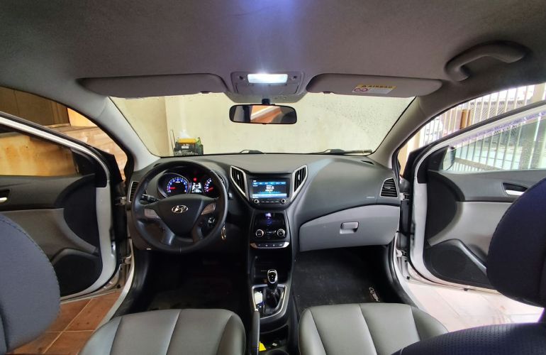 Hyundai HB20S 1.6 Premium (Aut) - Foto #8