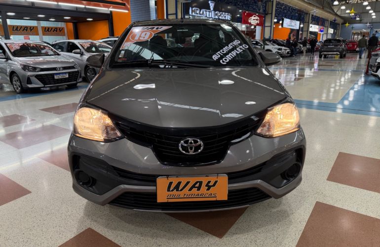 Toyota Etios 1.5 X Plus Sedan 16v - Foto #2