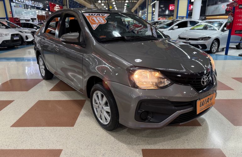 Toyota Etios 1.5 X Plus Sedan 16v - Foto #6