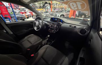 Toyota Etios 1.5 X Plus Sedan 16v - Foto #8