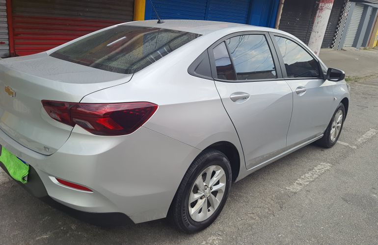 Chevrolet Onix Plus 1.0 LT - Foto #4