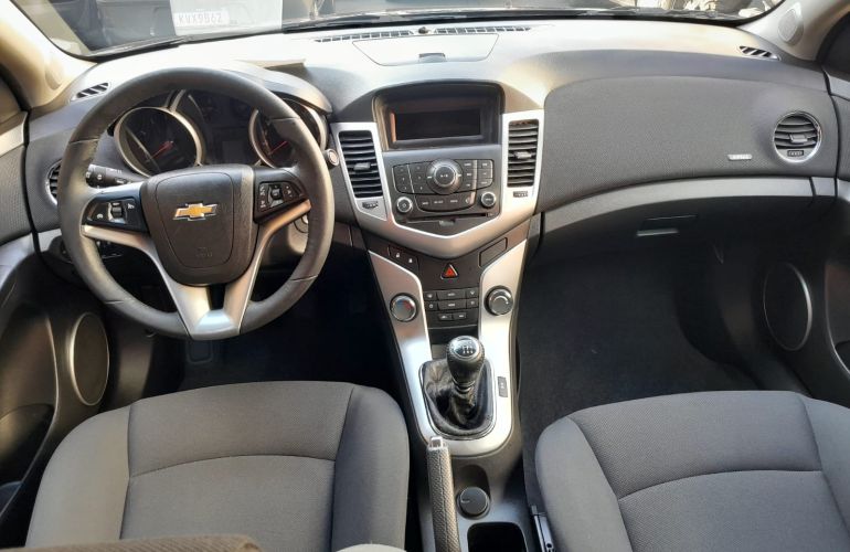 Chevrolet Cruze 1.8 LT 16v - Foto #6