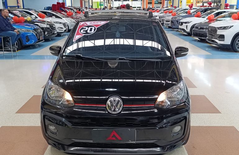 Volkswagen Up 1.0 170 TSi Total Connect - Foto #2