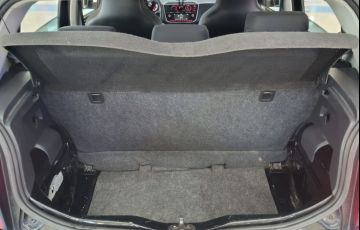 Volkswagen Up 1.0 170 TSi Total Connect - Foto #7