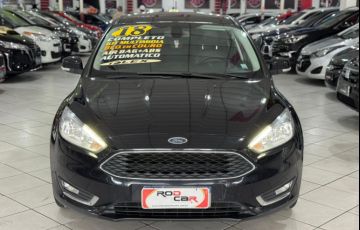 Ford Focus 2.0 SE Fastback 16v - Foto #2