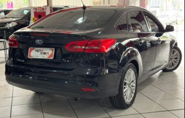 Ford Focus 2.0 SE Fastback 16v - Foto #6