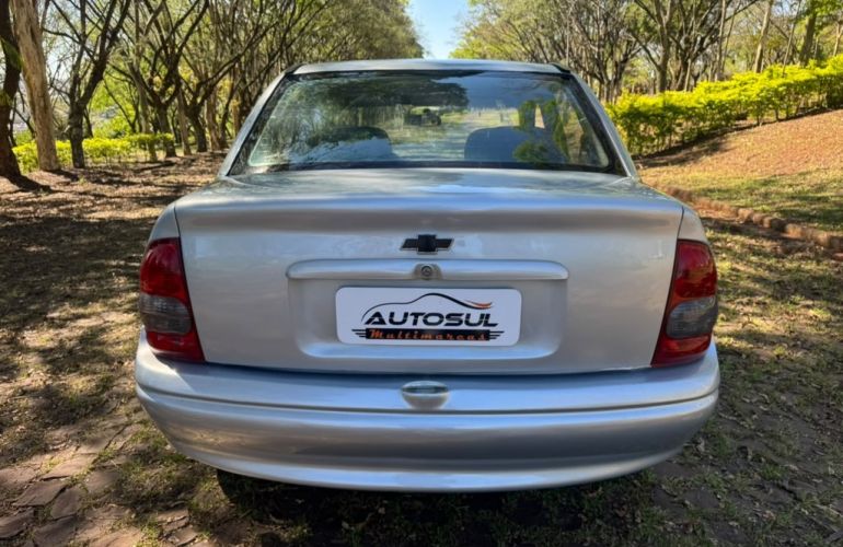 Chevrolet Corsa Sedan Classic Super 1.6 - Foto #5
