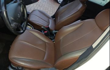 Hyundai HB20X Premium 1.6 (Aut) - Foto #8
