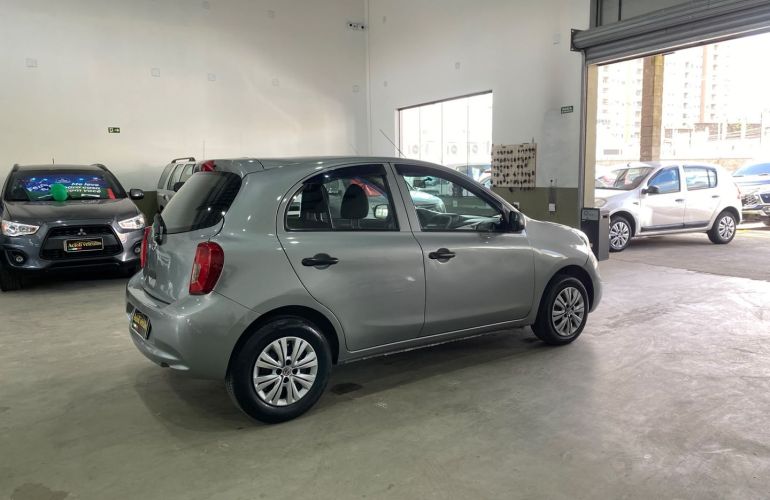Nissan March 1.0 S 12v Flex 4p Manual - Foto #2